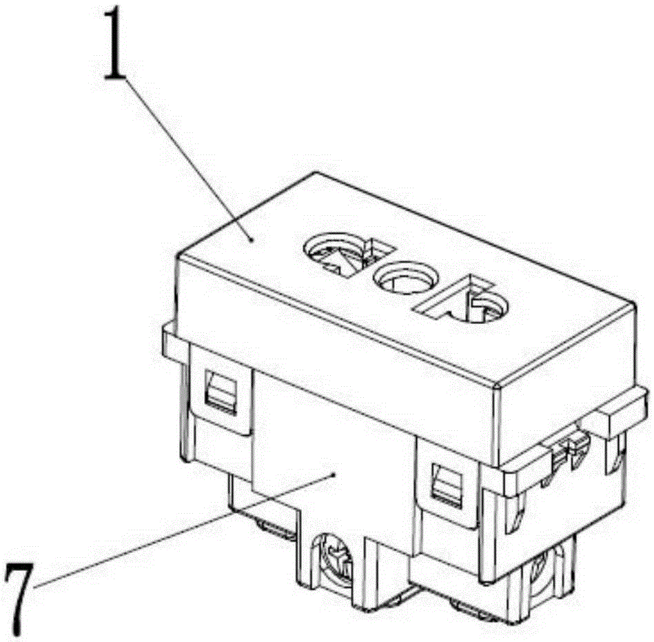 Socket with protection door