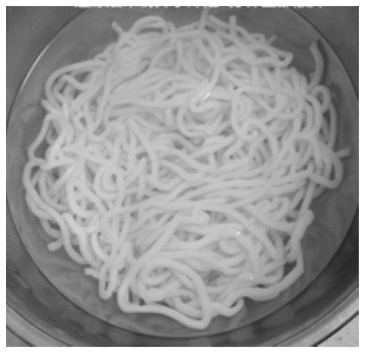 Preparation method of preserved instant rice noodles