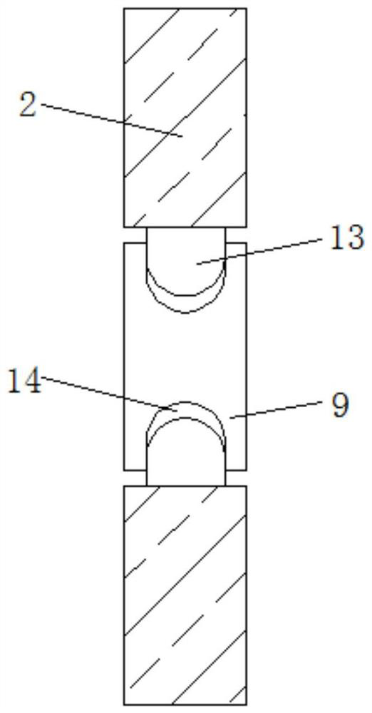 Water-cooled parallel flow heat exchanger with rows of flat pipes