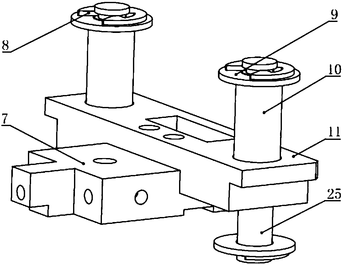 Locking device for automatic assembling of micro part and assembling method