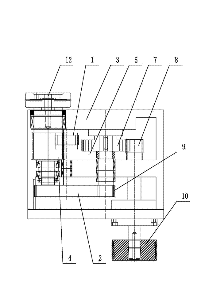 Transmission case for automatically removing backlash and cutting