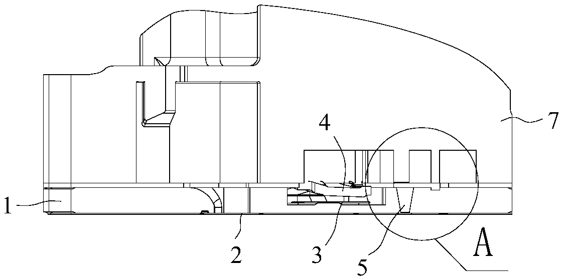 A pressure adaptive valve plate component