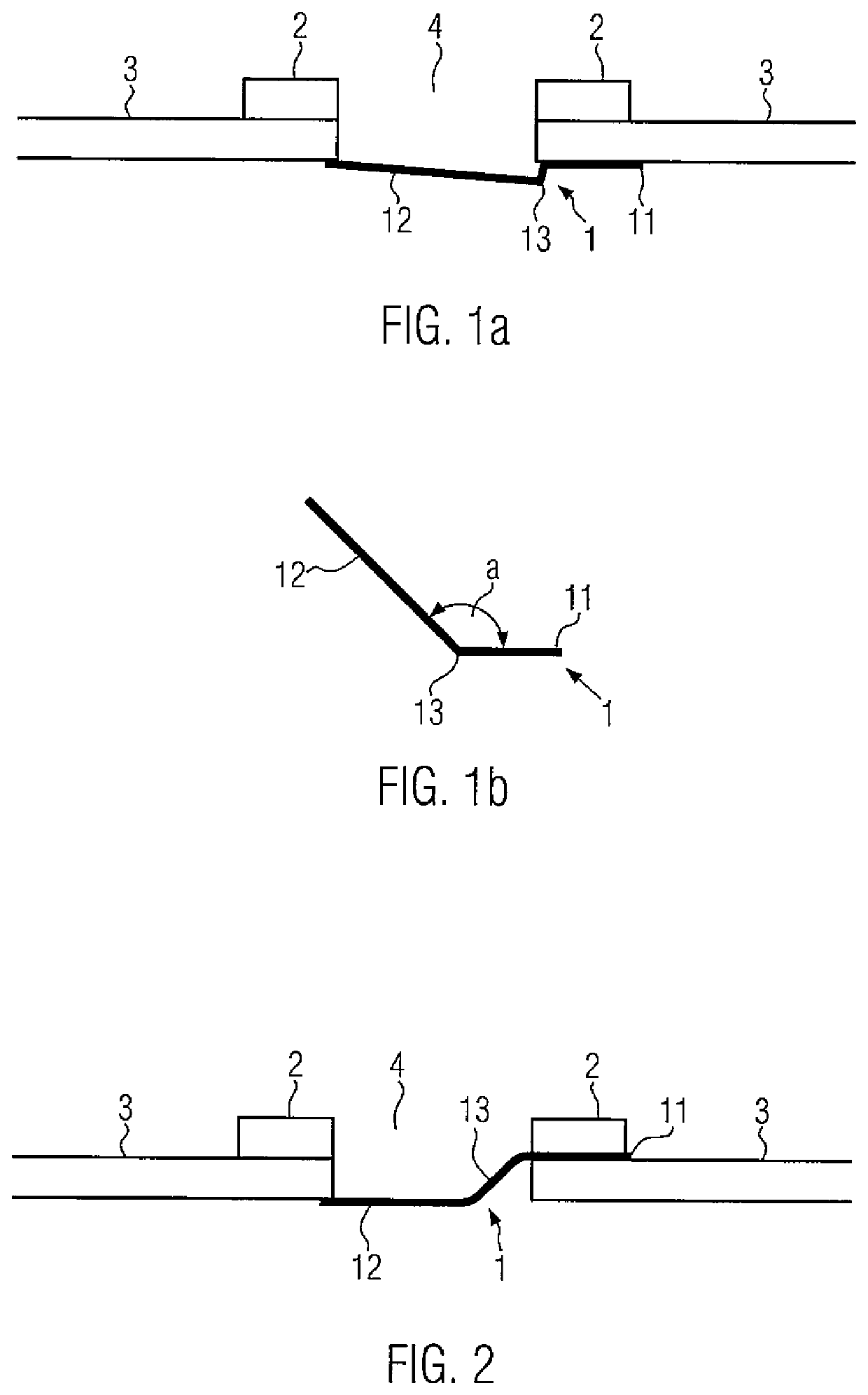 Device for a vacuum cleaner filter bag with a holding device and a closure device