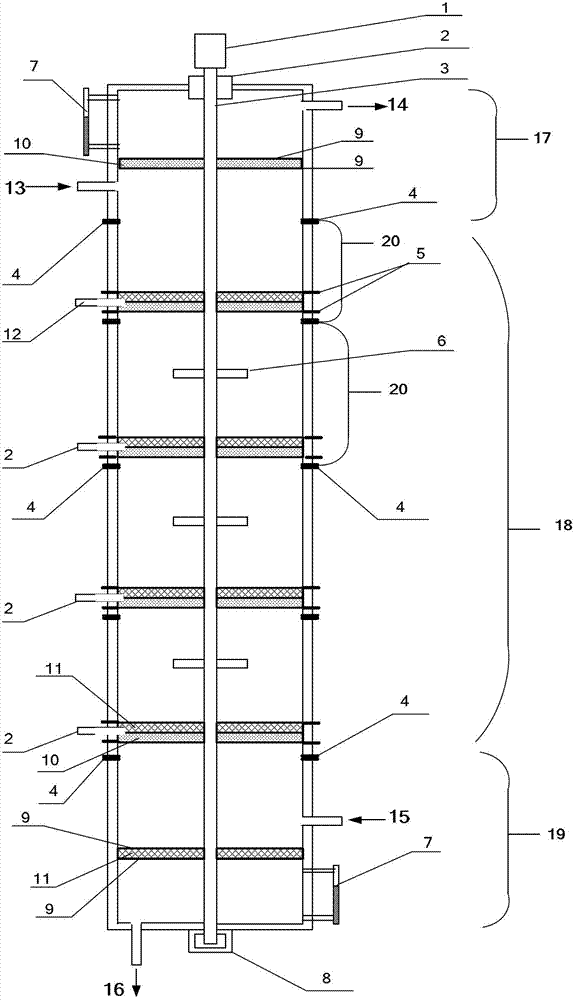 Filler extraction tower for gradient fractionating separation of large phase ratio system, and extraction method thereof