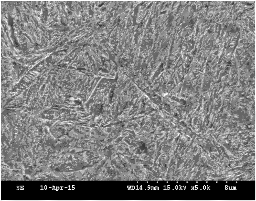 Economic tool steel with good fatigue life and production method thereof