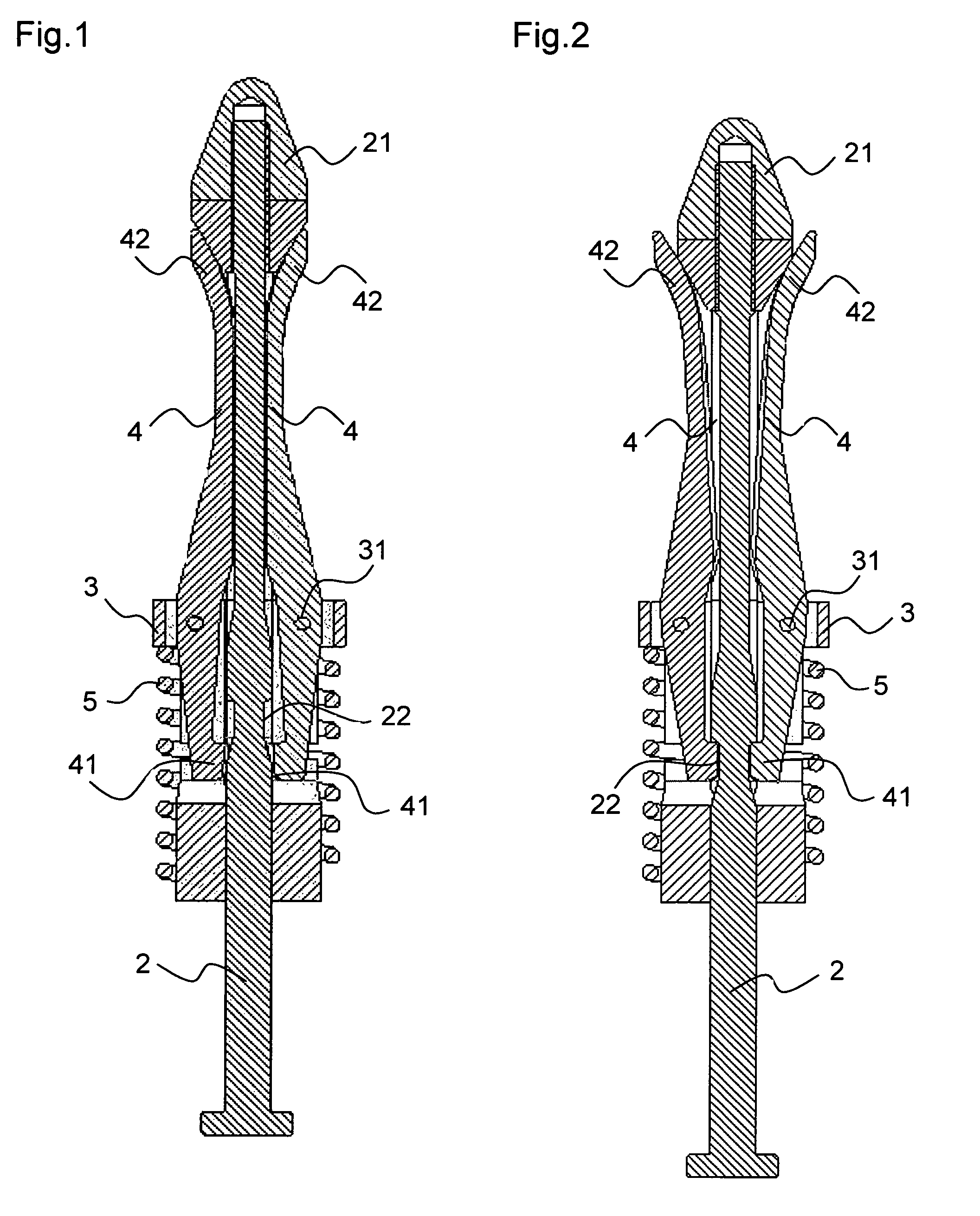 Space shuttle with a device for docking to a satellite