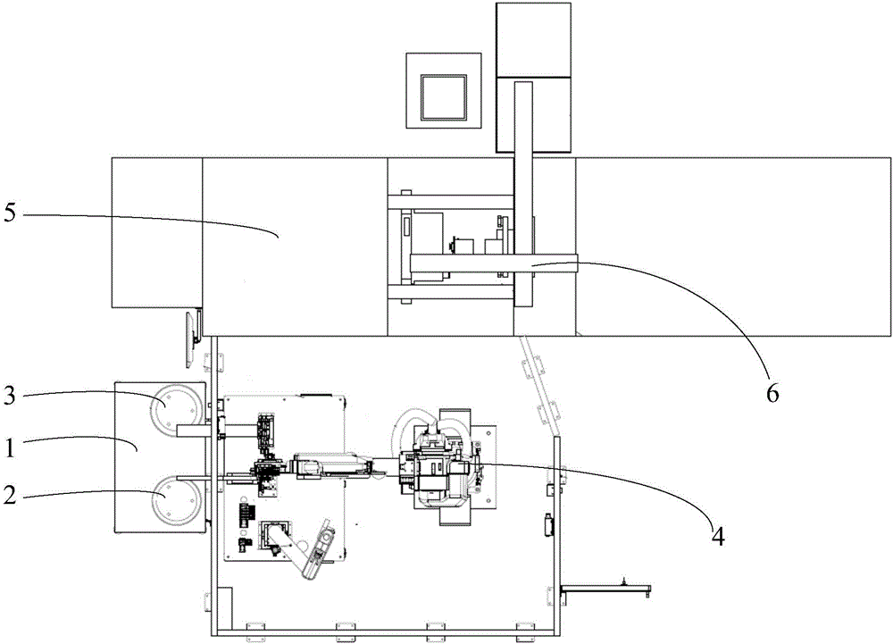 Device for automatically implanting screws and nuts