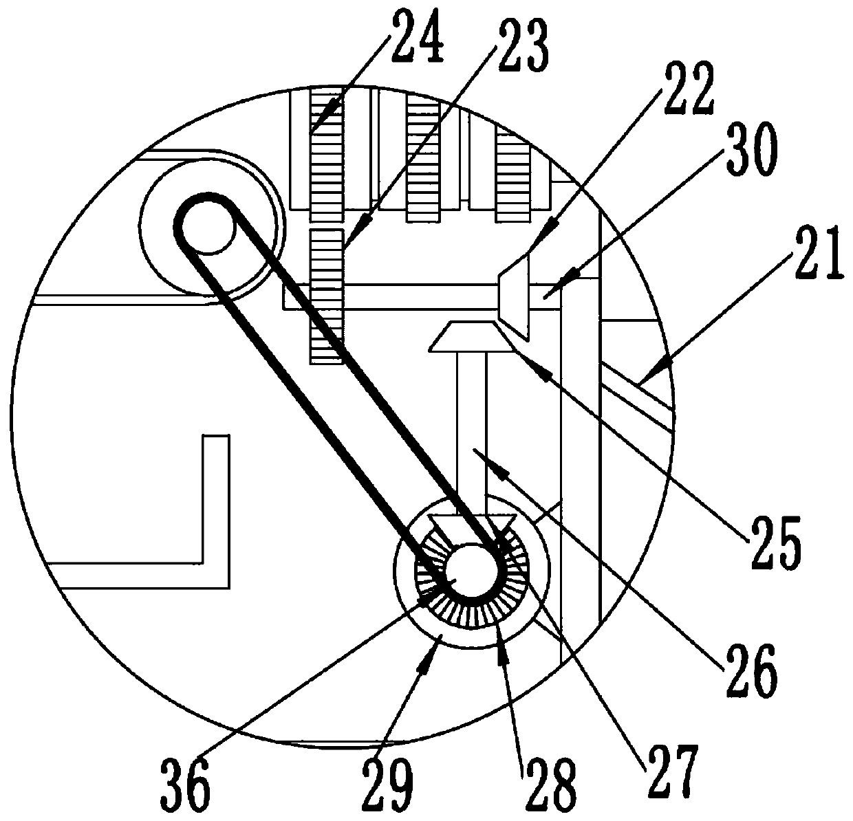 A water-saving potato multi-stage cleaning device