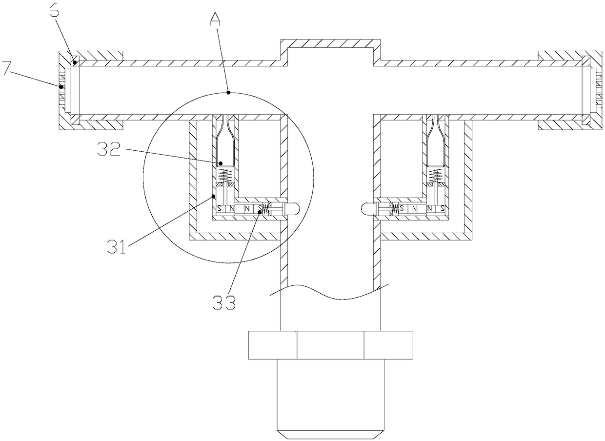 Sprinkler intermittently adjusting water pressure by means of magnetism