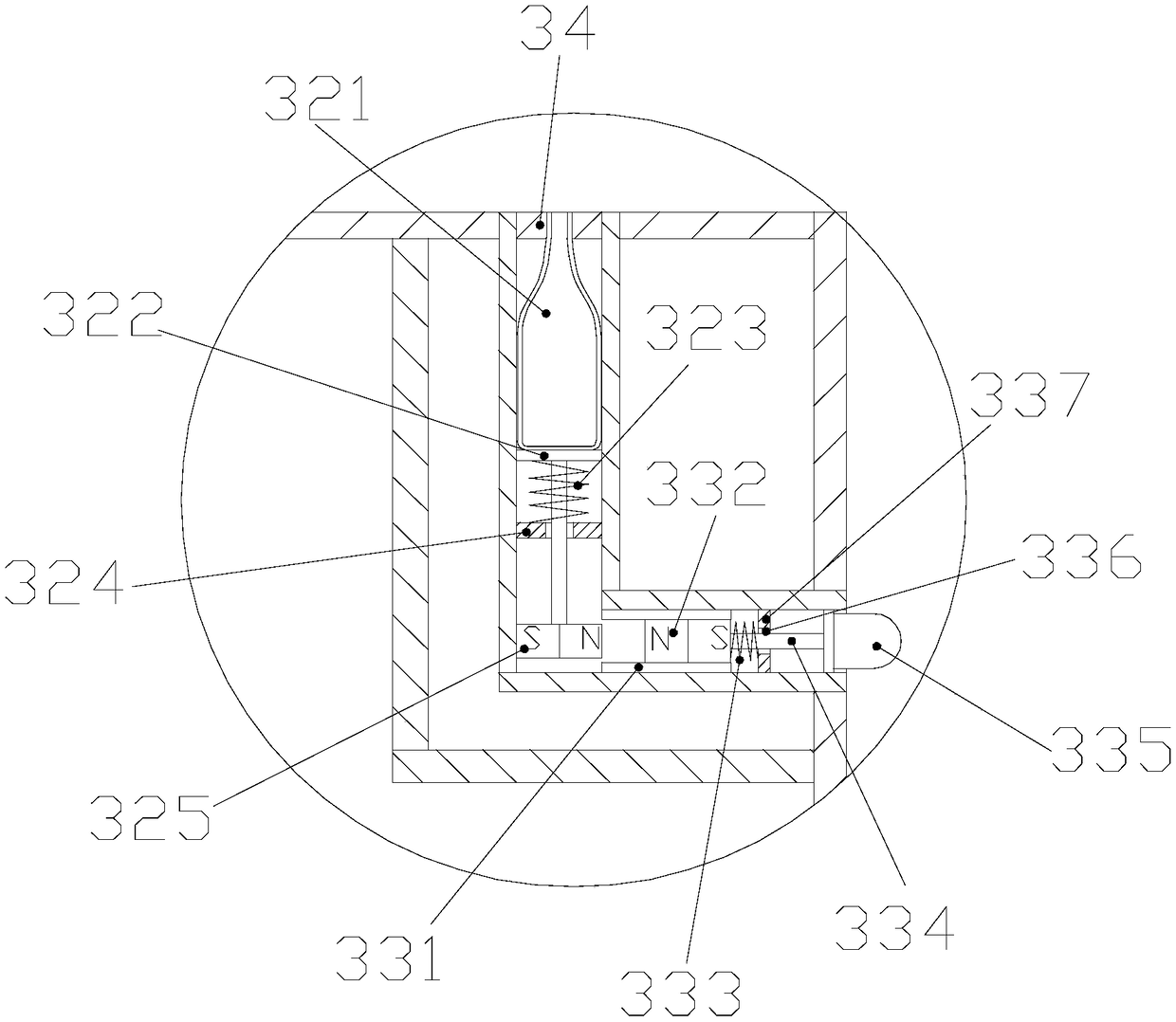 Sprinkler intermittently adjusting water pressure by means of magnetism