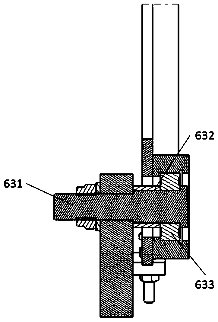 Automatic clamping sling for engine cover