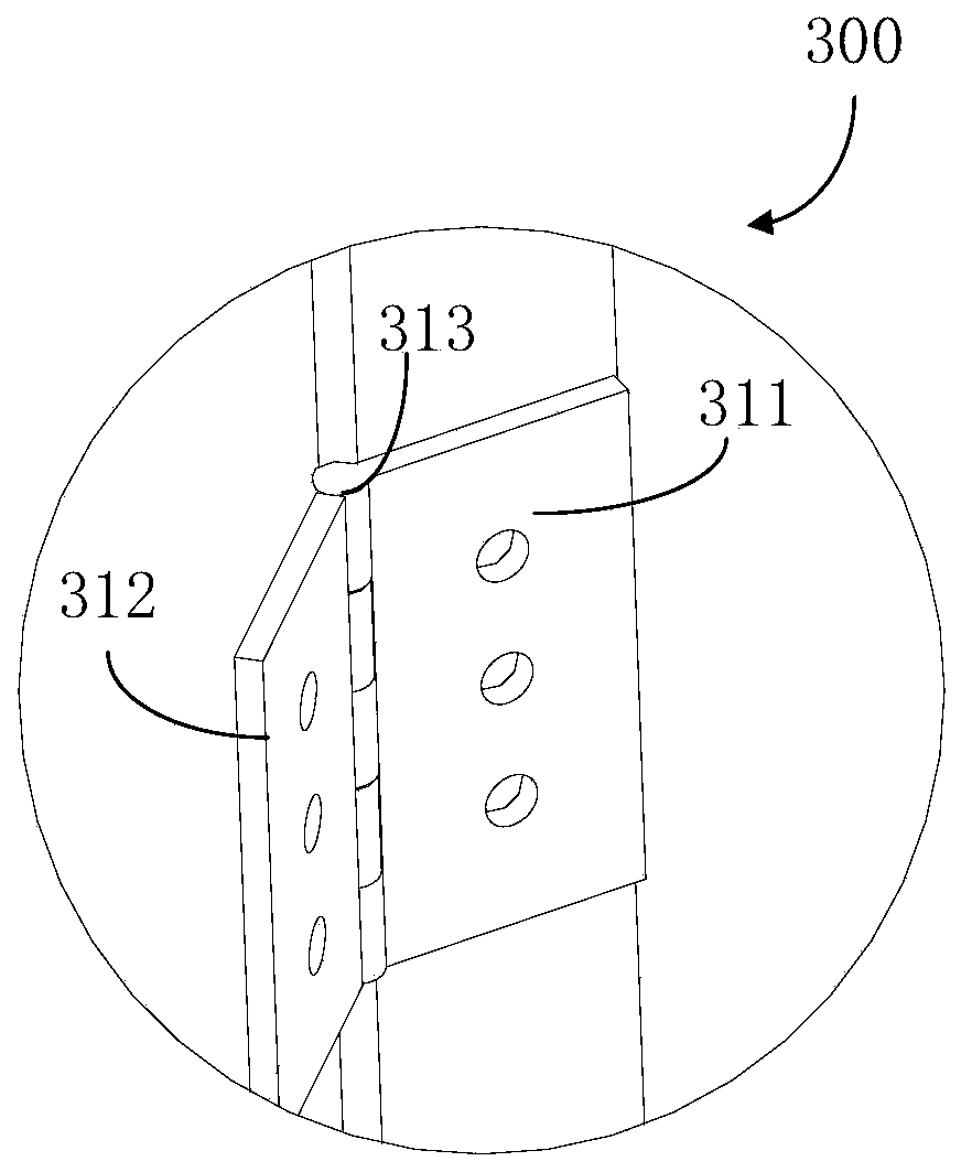 Electronic door lock and door with automatic charging device