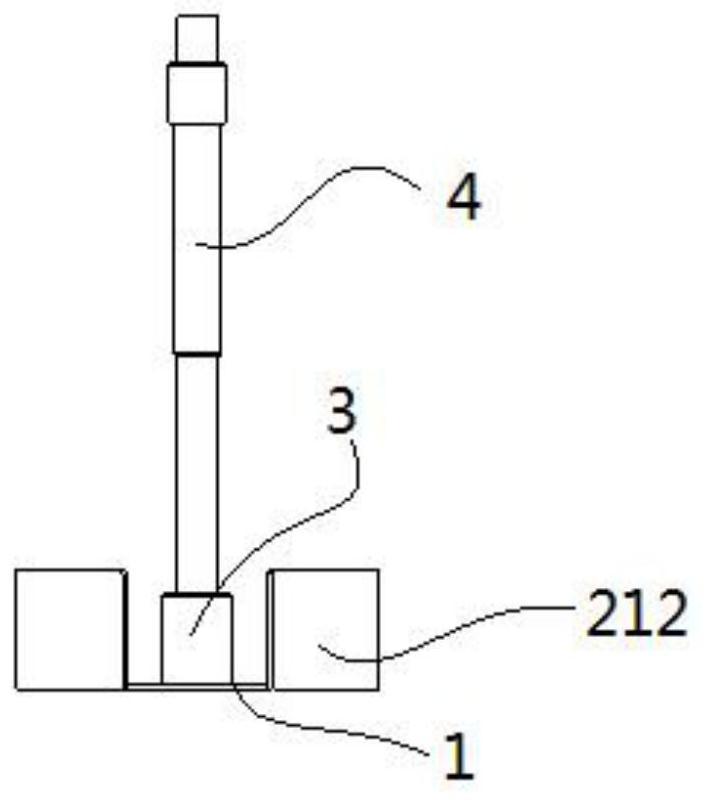 Grain spreading device and grain dryer