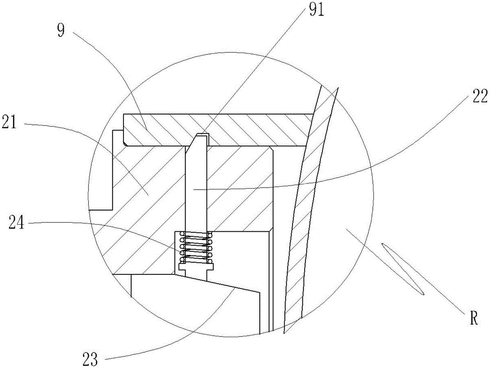 Rapid door opening device of rotating pressure vessel