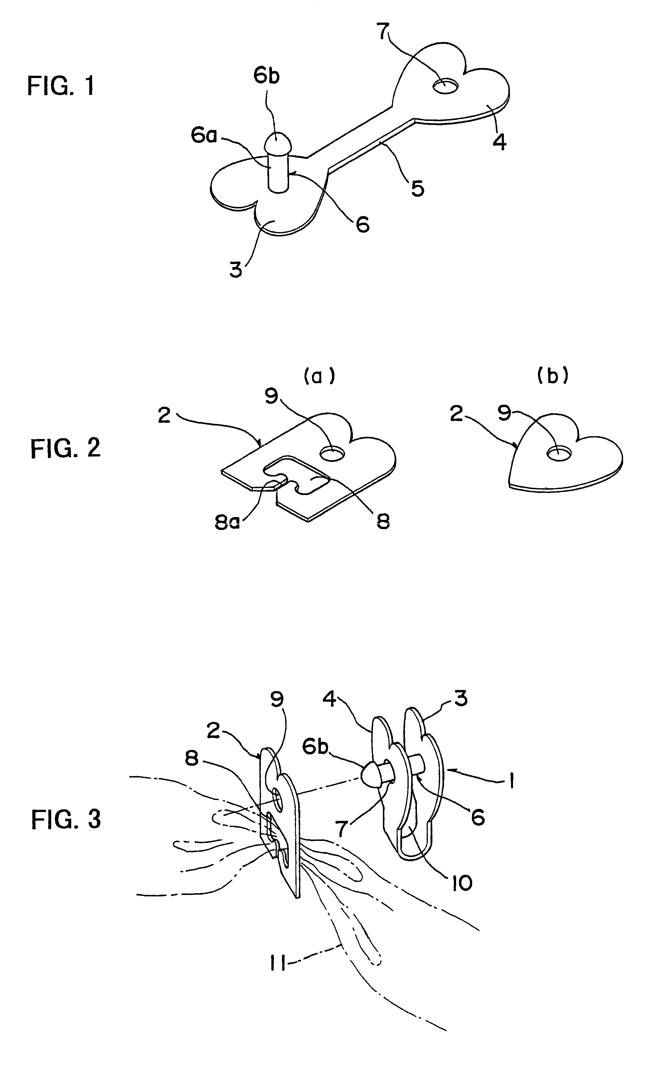 Decorative ribbon forming device, and decorative ribbon forming and mounting device