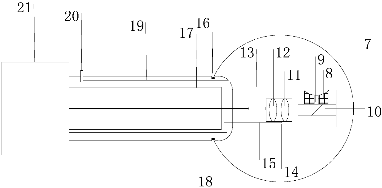 Self-adaptive focusing photoacoustic endoscope based on light-transmittable sound-transmittable water sac and implementation method thereof