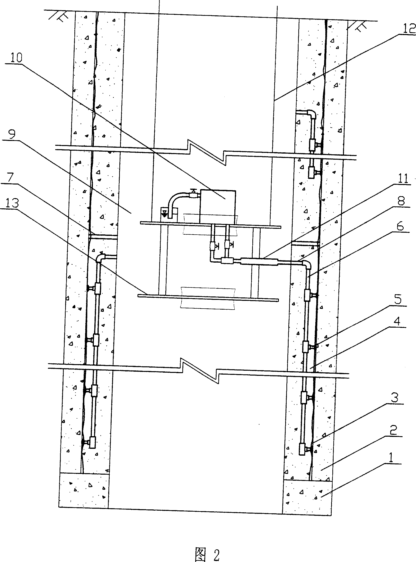 Fast slip casting technique between composite well wall