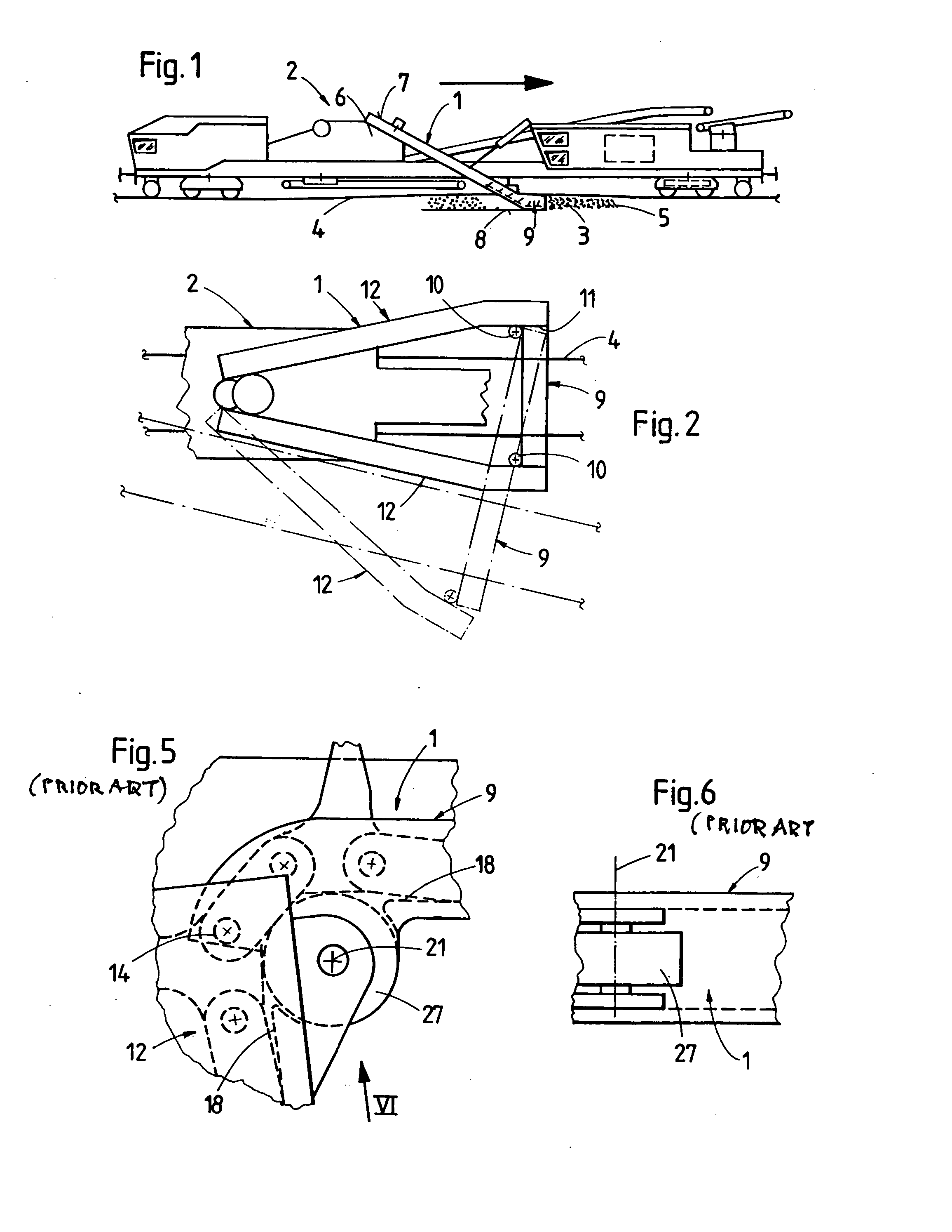 Ballast excavating chain