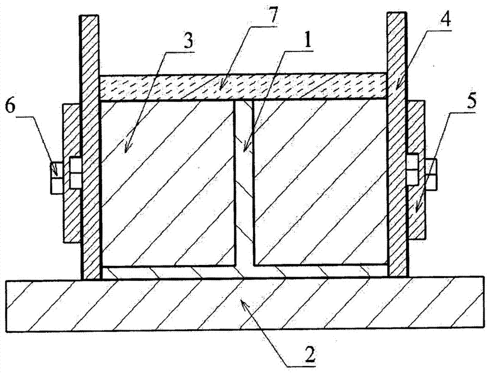 Forming tooling and forming method of large-size composite material T-shaped stringer