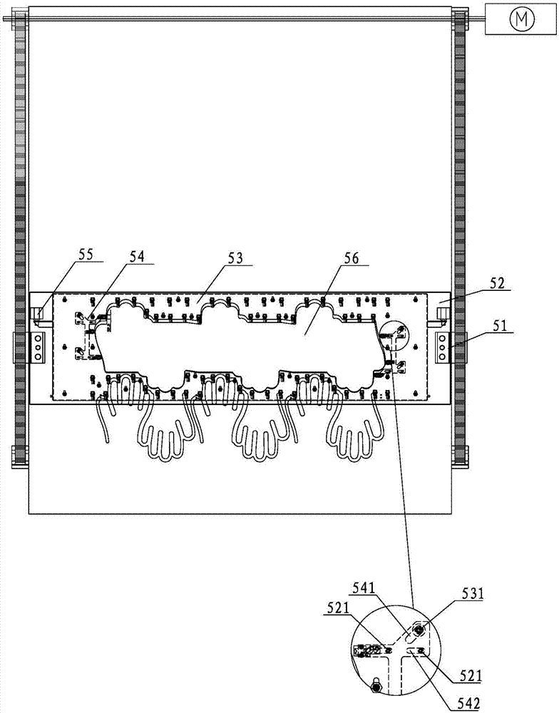 A cloth grabbing mechanism