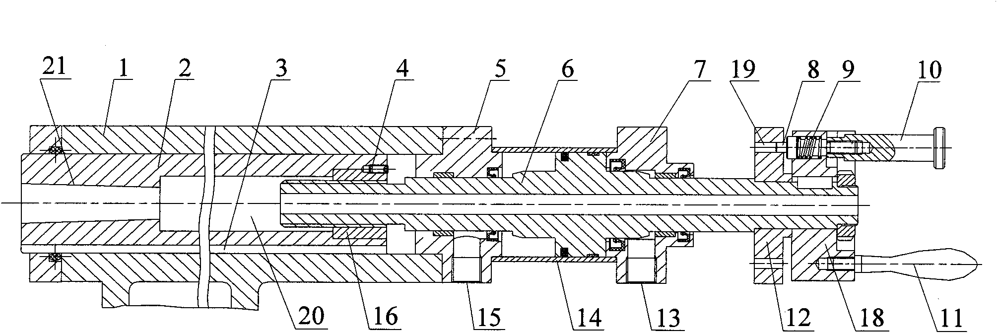 Self-tightening and position-adjustable tailstock for grinder