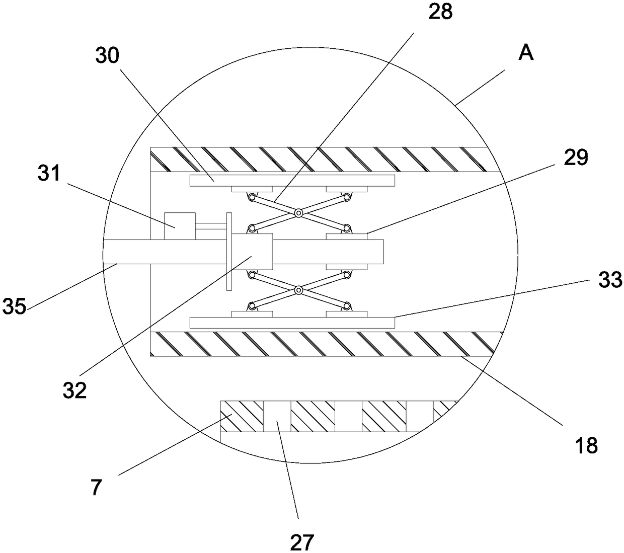 Paint spraying device for surface of large-diameter chemical pipeline