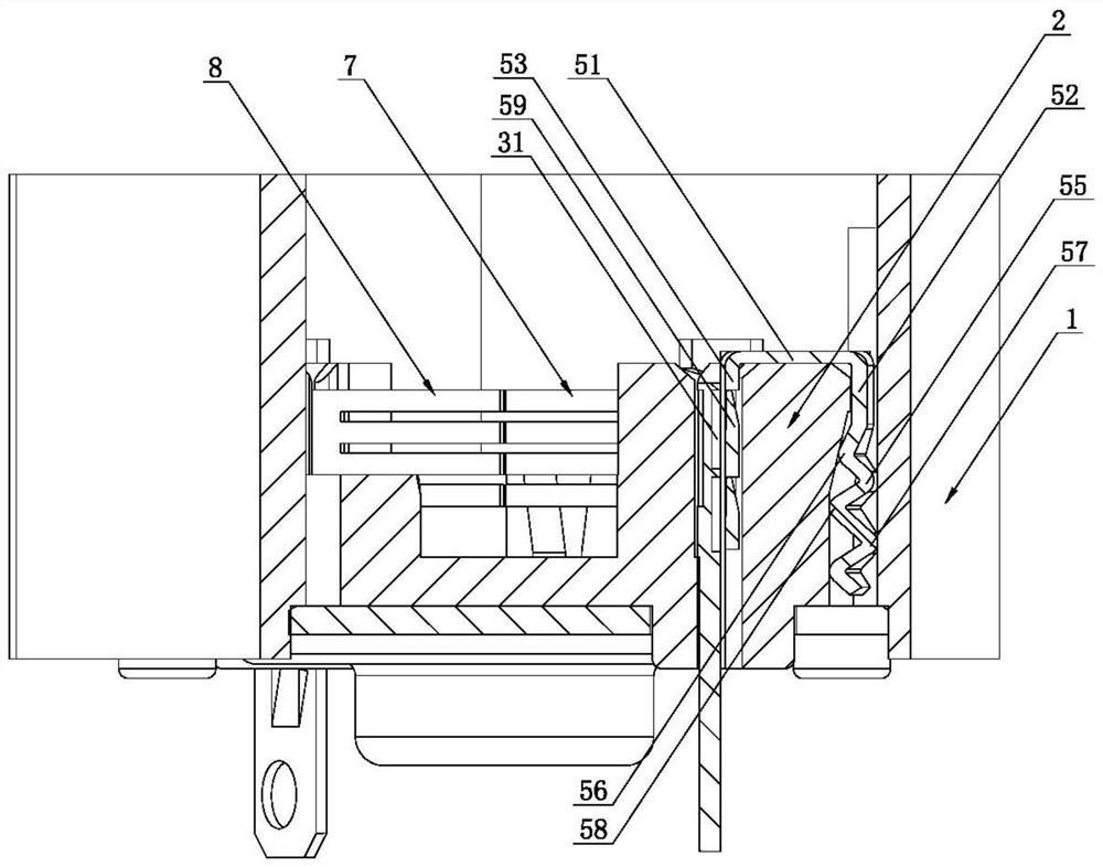 Built-in structure of motor grounding terminal