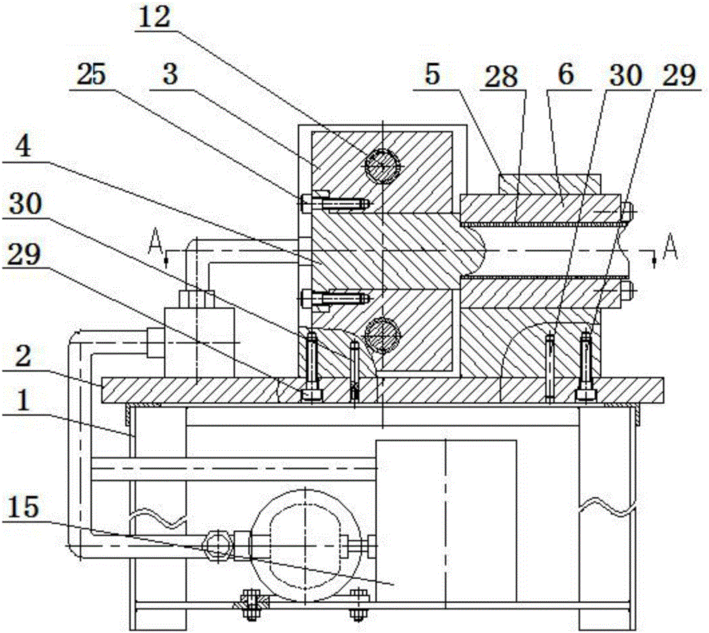 One-time punching device for circular arc-shaped notch in thin-walled pipe end