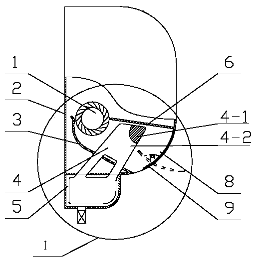 Humidity-dissipating air-conditioning device with condensate replenishment