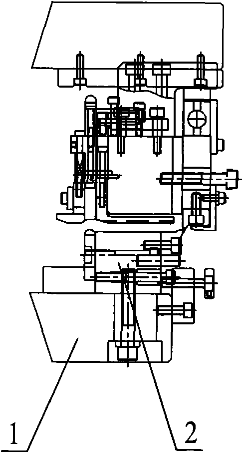 Moving adjusting mechanism for transverse cutting sub-die