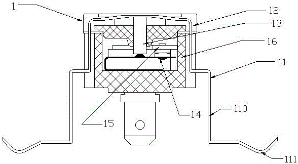 Dry heating prevention switch with draw hook and temperature control assembly using the switch