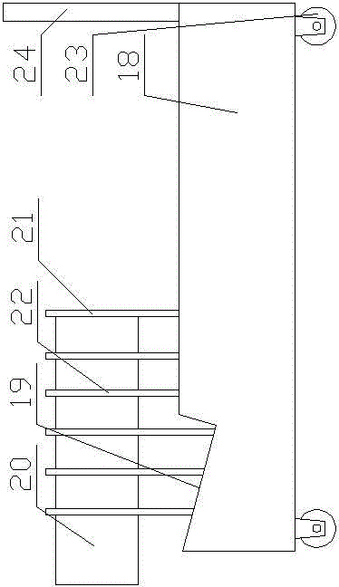 Feeding and discharging device for silicon ingot cast ingot crucible spraying