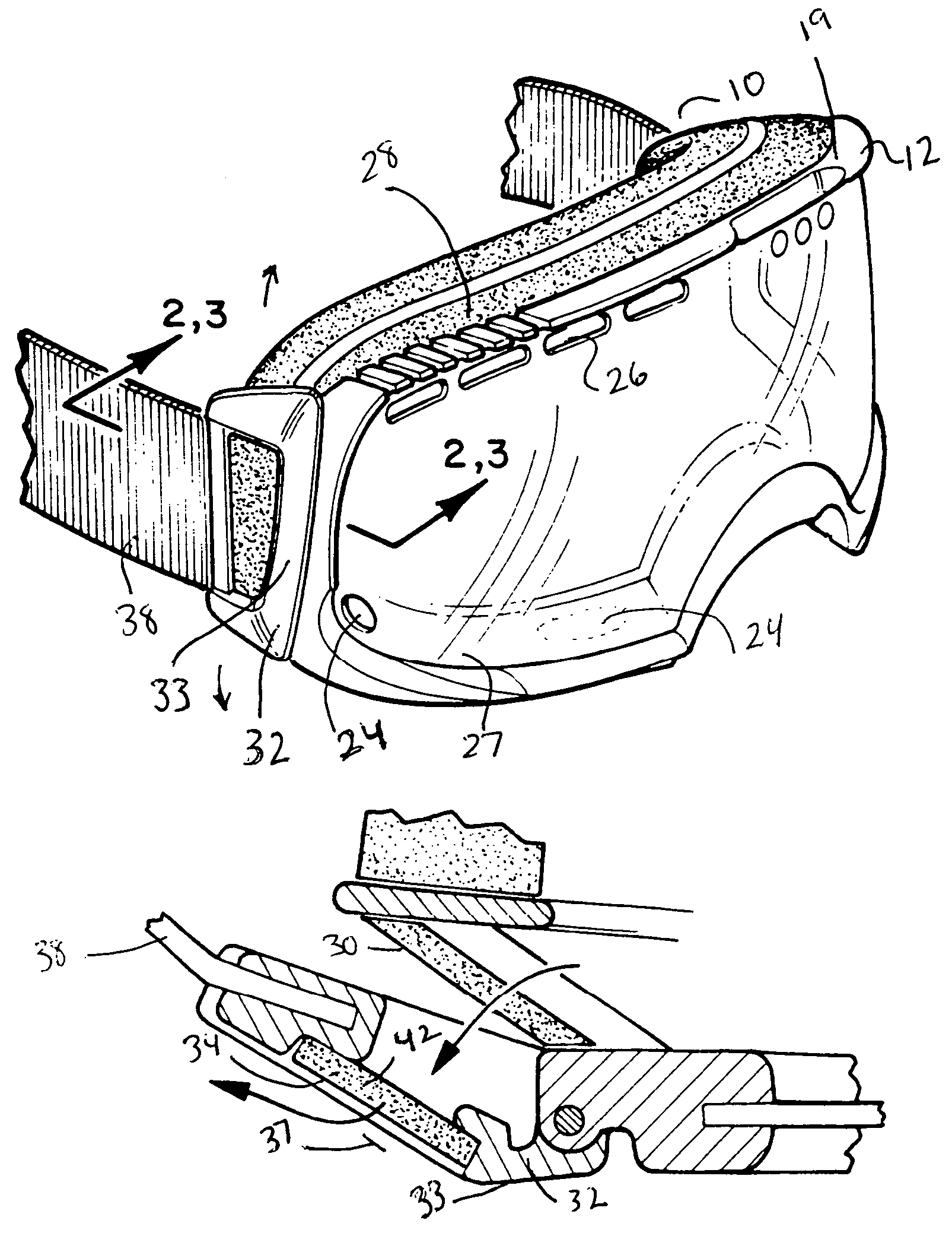 Sport goggle with side vent for improved ventilation