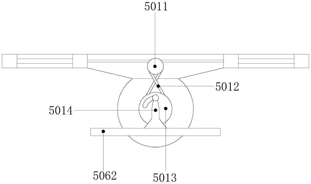 A double-feed casting mold adopting the principle of split-end horizontal quantitative