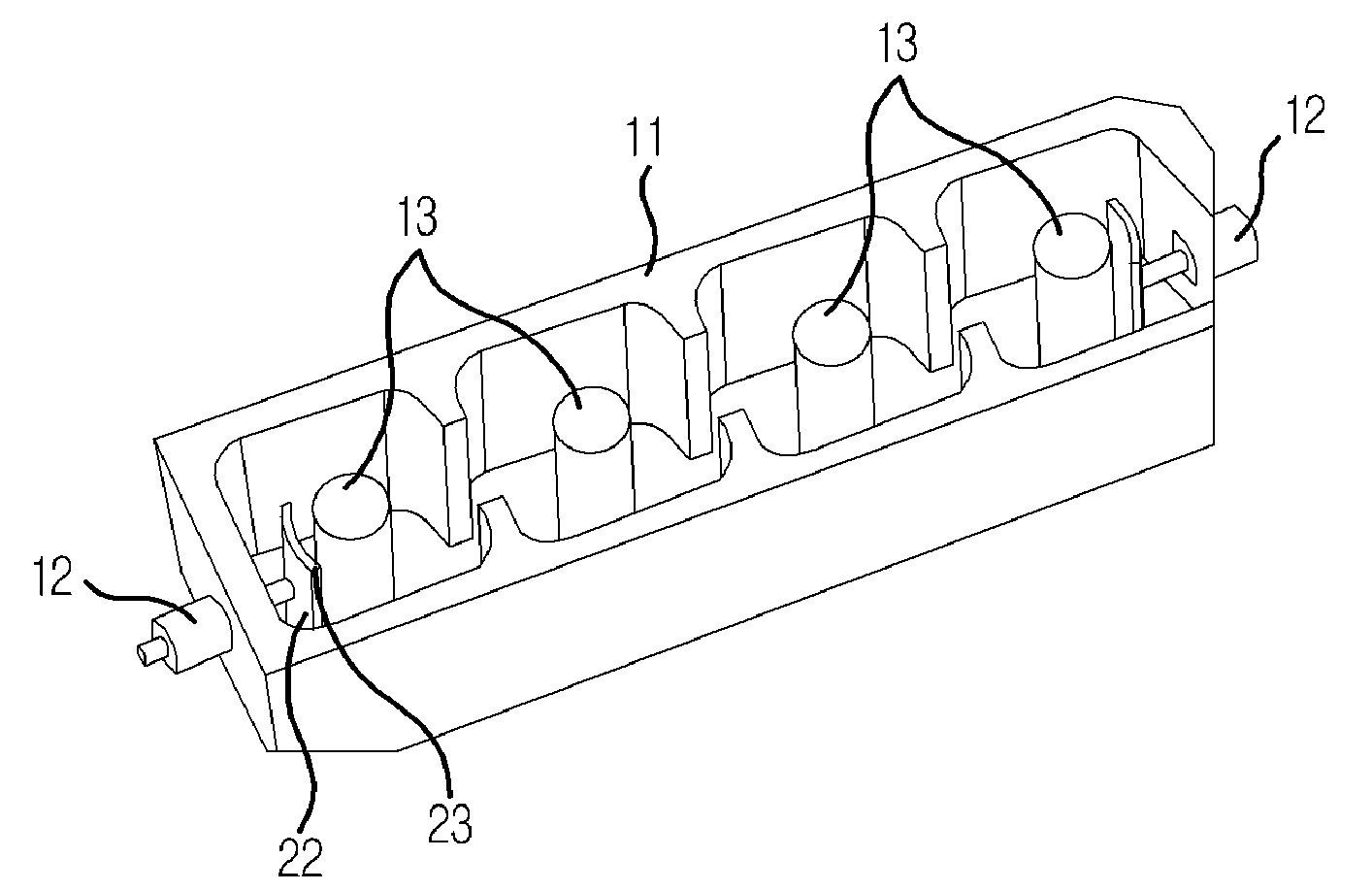 Filter Coupled by Conductive Plates Having Curved Surface