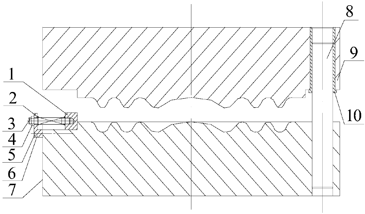 A kind of strong deformation mold and process of circular wave repeated drawing of sheet metal