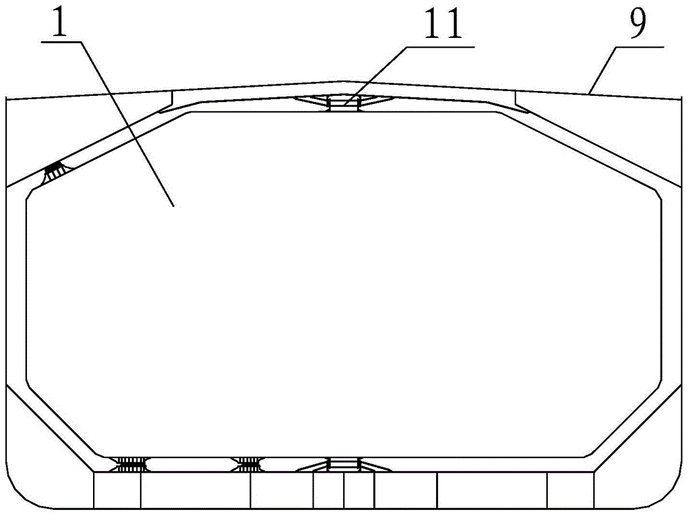 Insulated mounting method for top-surface two-end rolling prevention supports of A-type independent liquid cargo tank