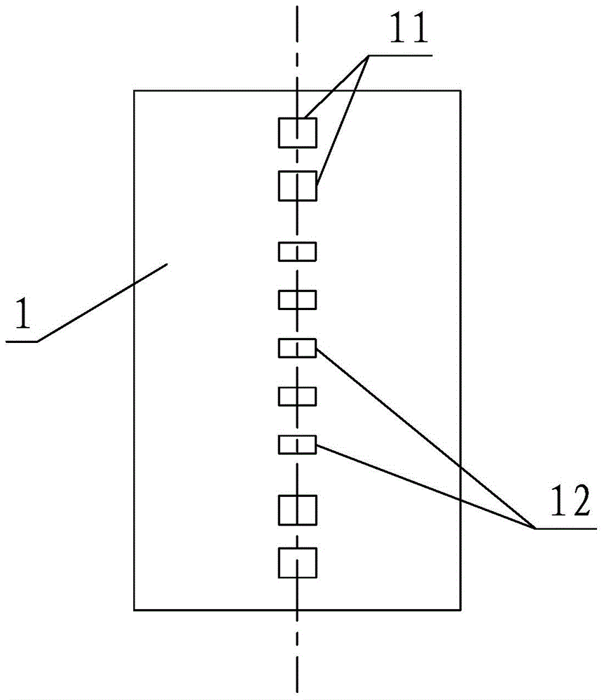 Insulated mounting method for top-surface two-end rolling prevention supports of A-type independent liquid cargo tank