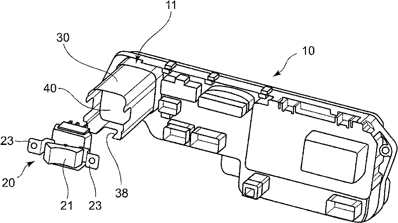 Electric part connection mechanism in operating machine