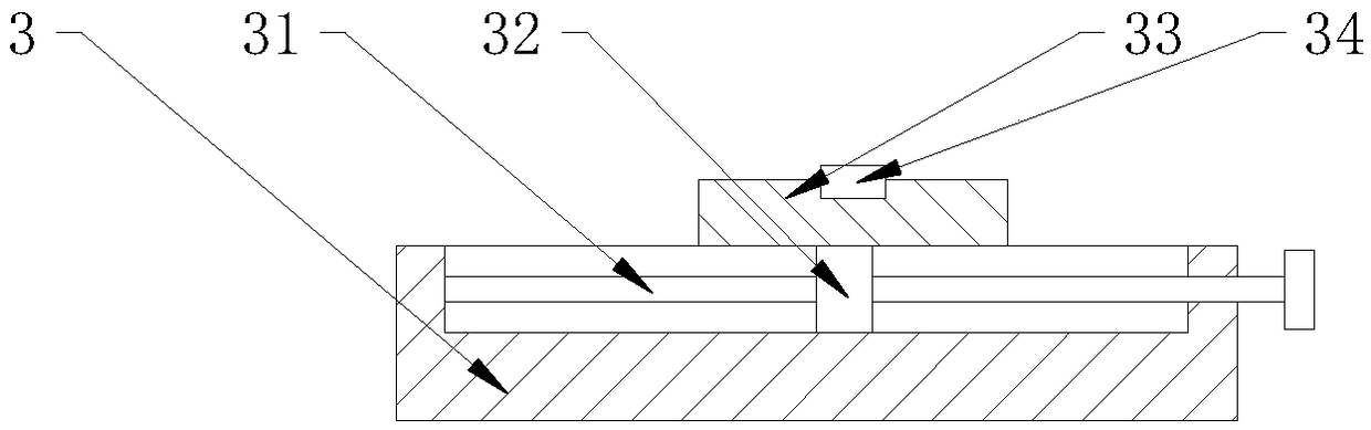 Metal processing mold having automatic feeding and discharging functions