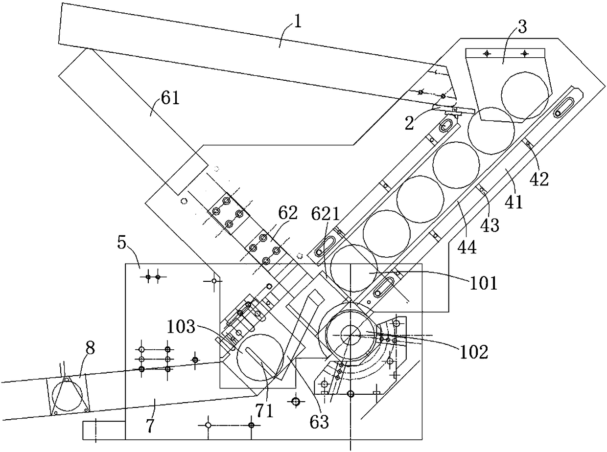 An automatic processing device for the inner hole of a workpiece