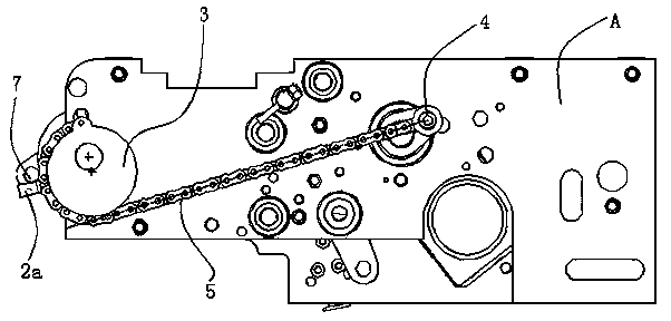 Energy storing outputting mechanism applied to spring operating mechanism