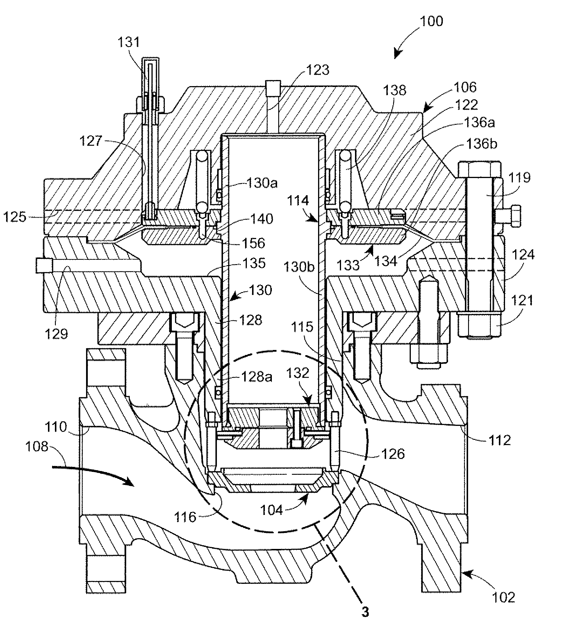 Flow restricted seat ring for pressure regulators