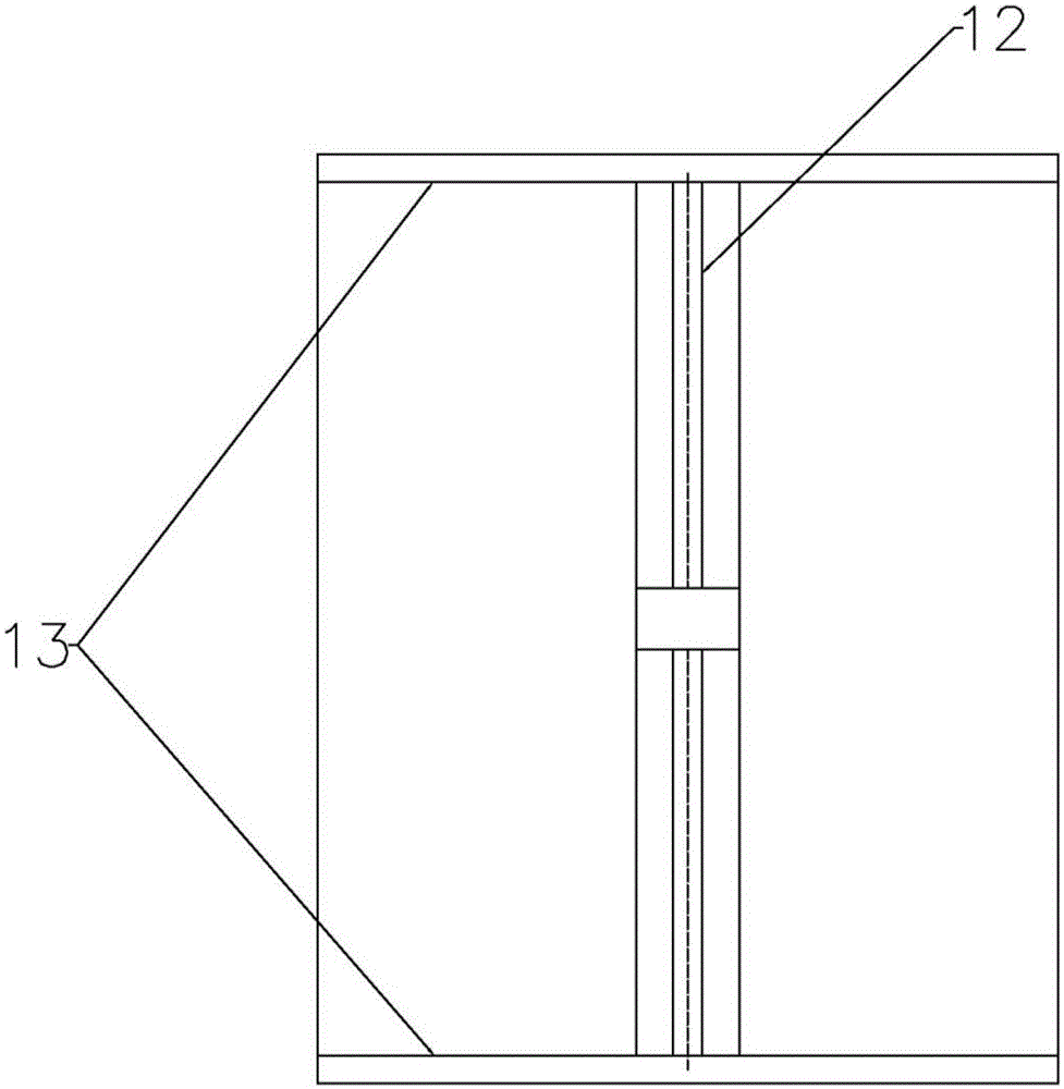 In-situ removing device and method for electrolytes carried when zinc negative plate is taken out of bath