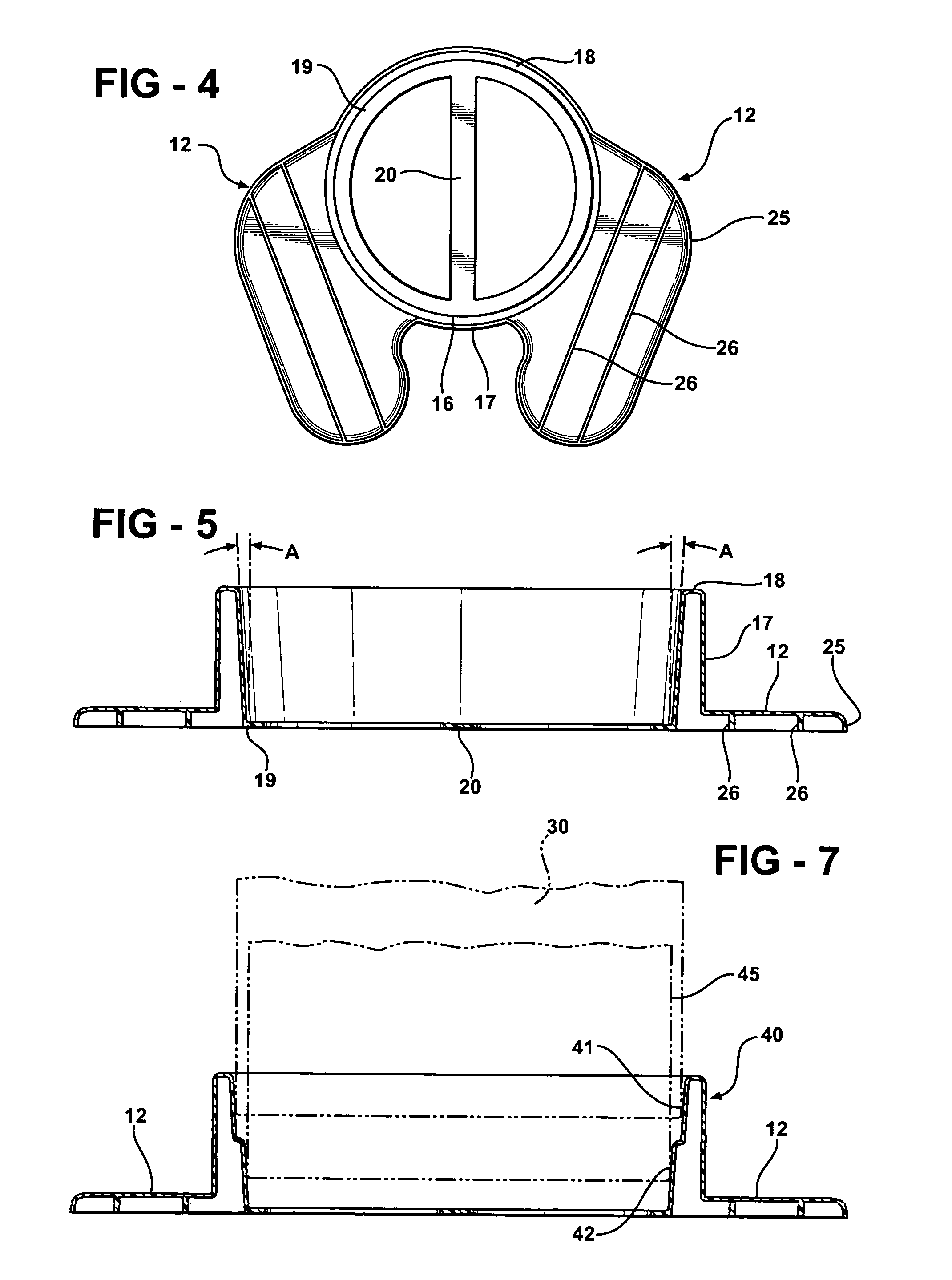 Retainer for immoblizing a bucket during mixing