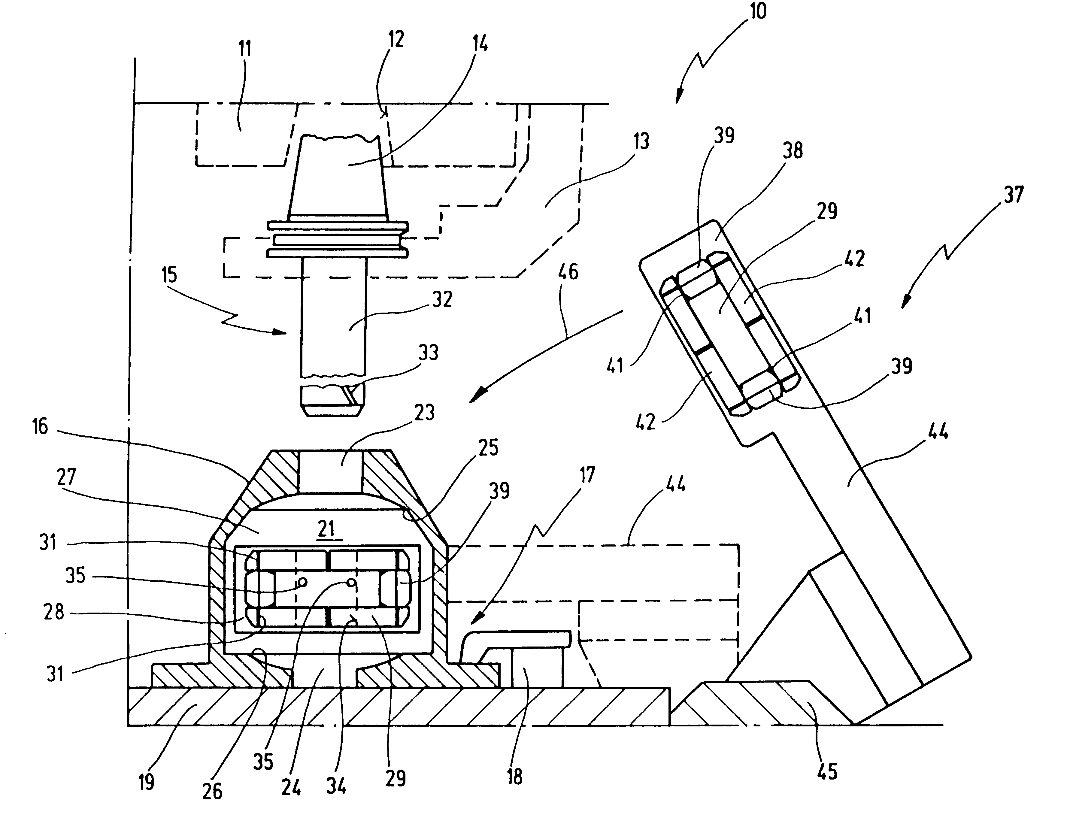 Machine tool for machining cavities in workpieces