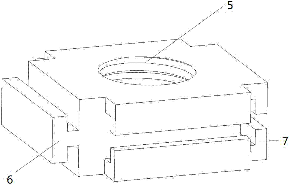 Multi-directional measuring apparatus and method for thermal conductivity of soil