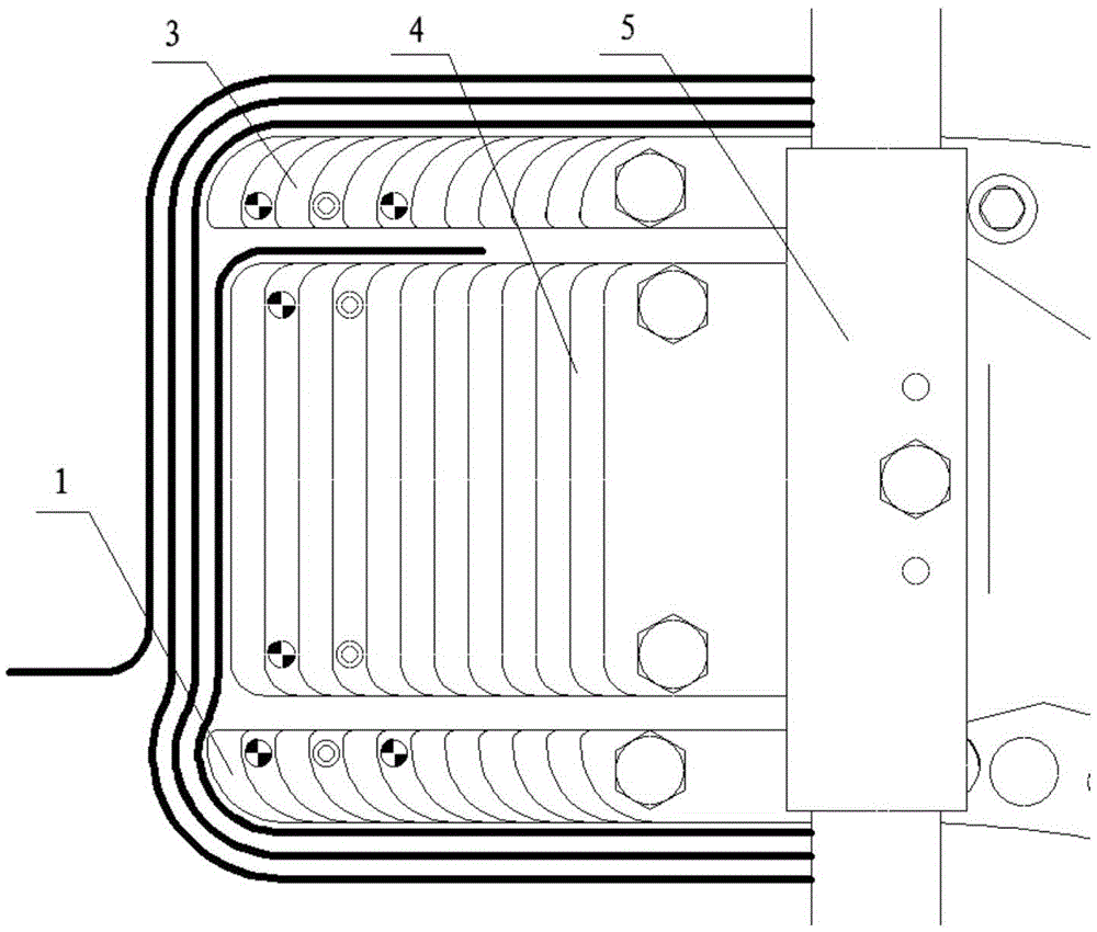 Winding device and winding method for window-type irregular saddle-shaped coil