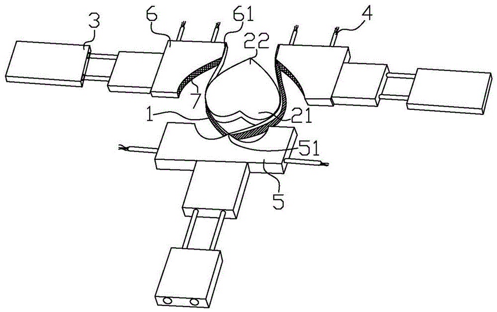 Anti-collision edge enclosing forming structure for packing box