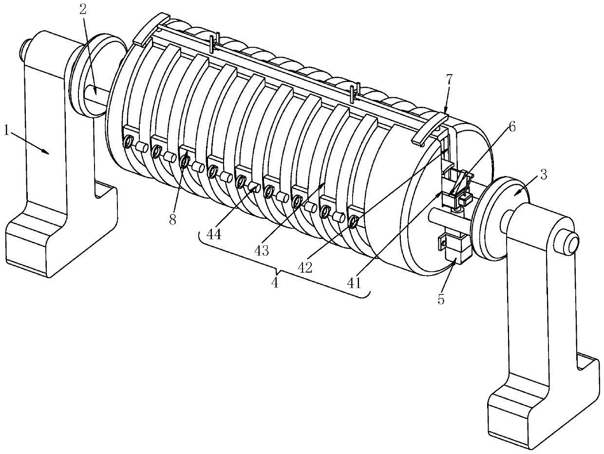 Equal-length slitting processer and equal-length slitting method for nylon webbing